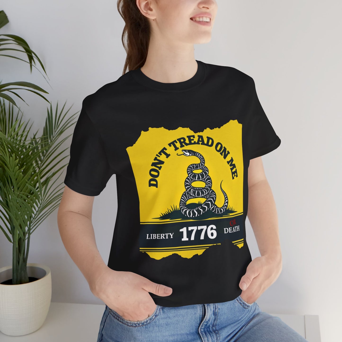 Patriotic Graphic Tee - Don't Tread on Me - Liberty 1776